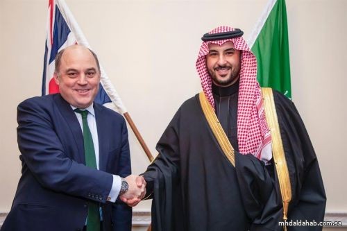 وزير الدفاع ونظيره البريطاني يوقعان خطة التعاون الدفاعي بين البلدين