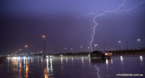 الأرصاد: استمرار العواصف الرعدية المصحوبة بأمطار غزيرة على منطقة مكة المكرمة
