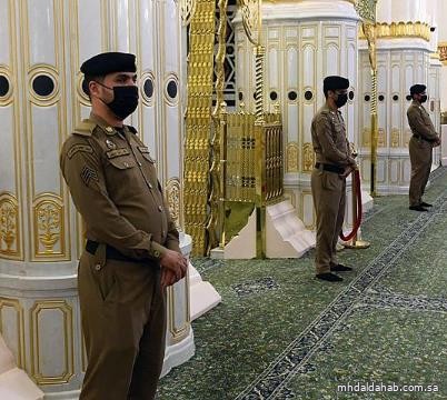 "أمن المسجد النبوي" يلقي القبض على مواطن تحدث بمحتوى يمسّ القيم الدينية