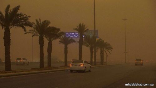طقس اليوم.. أمطار محتملة مصحوبة بغبار في 8 مناطق بينها الرياض والمدينة