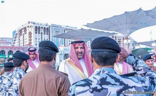 أمير المدينة يهنئ رجال الأمن المشاركين في مهام أمن الحج والعمرة
