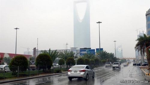 "الأرصاد" تتوقع هطول أمطار على الرياض من الخميس إلى الأحد