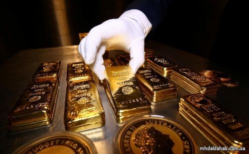 الذهب يتجه لتسجيل انخفاض أسبوعي وسط توقعات برفع الفائدة