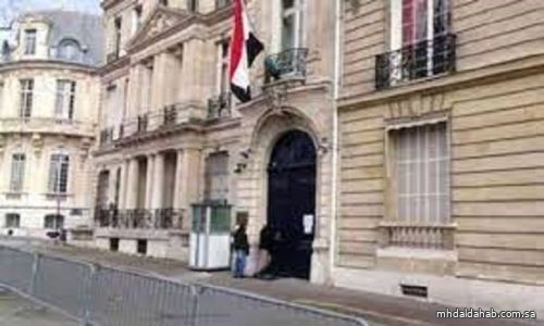 متطرّفون يحرقون نسخًا من المصحف أمام سفارتَيْ مصر وتركيا في الدنمارك