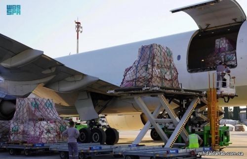 الطائرة الإغاثية الثامنة عشرة تصل تركيا لمساعدة ضحايا الزلزال