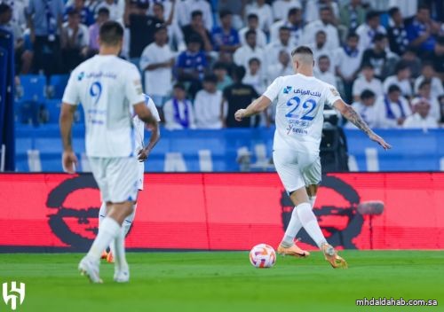 الهلال يهزم الرائد برباعية نظيفة