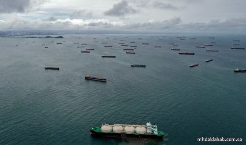 شركة شحن تدفع 2.4 مليون دولار حتى لا تتعطل سفينتها في قناة بنما