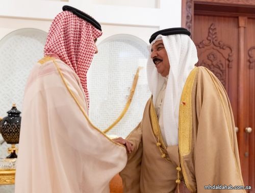 ملك البحرين يستقبل وزير الخارجية فيصل بن فرحان