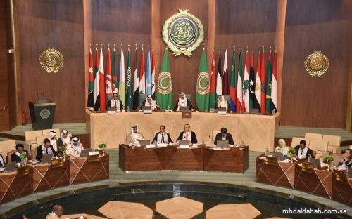البرلمان العربي يؤكد دعم المساعي العربية والدولية لإيجاد حل سياسي نهائي وشامل للأزمة اليمنية