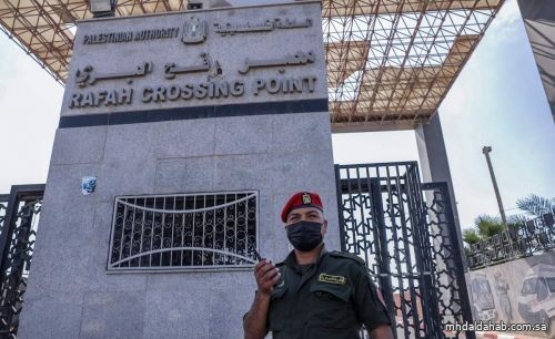 مصر: لا يمكن عبور حاملي الجنسيات الأجنبية من غزة إلى مصر إلا بعد السماح بدخول المساعدات