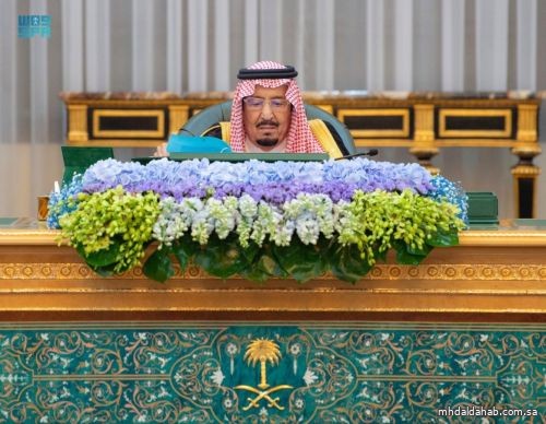 خادم الحرمين يرأس جلسة مجلس الوزراء