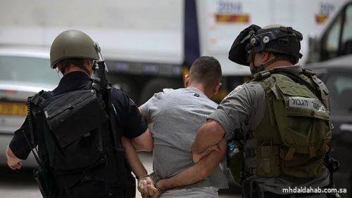 قوات الاحتلال الإسرائيلي تعتقل 55 فلسطينيًا في الضفة الغربية