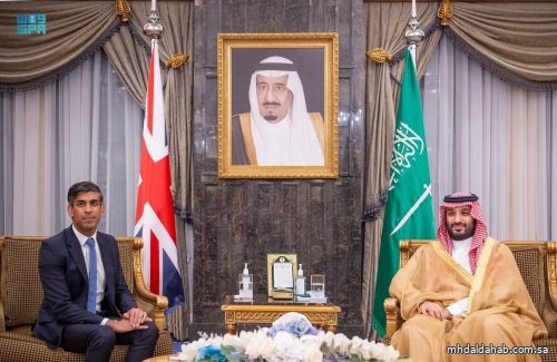 ولي العهد يلتقي في الرياض رئيس وزراء بريطانيا