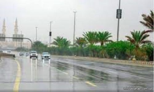 هطول أمطار متوسطة على المدينة المنورة