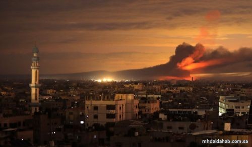 استشهاد 17 فلسطينيًا إثر القصف الإسرائيلي المستمر على مدينة خان يونس في جنوب غزة