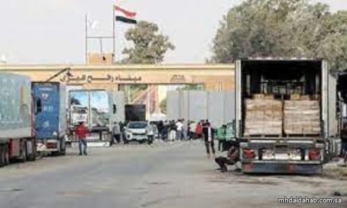 ميناء رفح البري يستقبل 140 شاحنة مساعدات لقطاع غزة