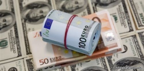 ارتفاع الدولار واليورو مقابل الروبل في بورصة موسكو