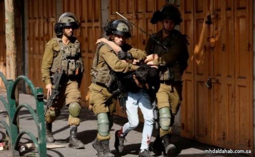 قوات الاحتلال تعتقل 7060 فلسطينيا من الضفة منذ 7 أكتوبر