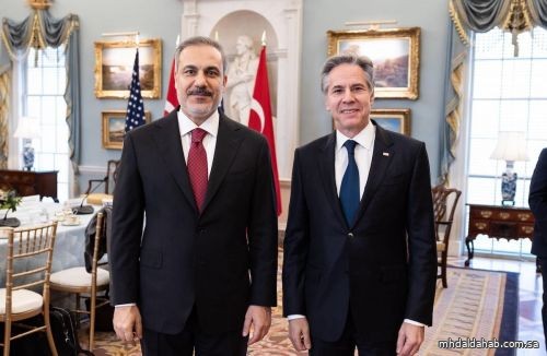 وزير الخارجية الأمريكي يلتقي بنظيره التركي