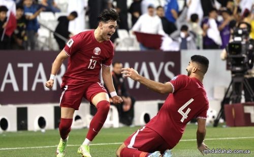 منتخب قطر يهزم الكويت بثلاثية ويواصل عروضه الجيدة