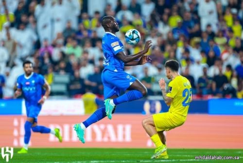 "الهلال" يحسم الديربي ليواجه الاتحاد في نهائي "السوبر"