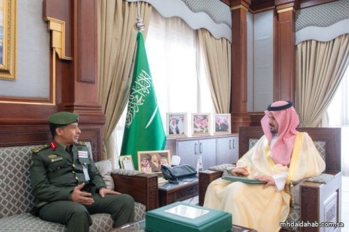 أمير المدينة المنورة يستقبل مدير جوازات المنطقة