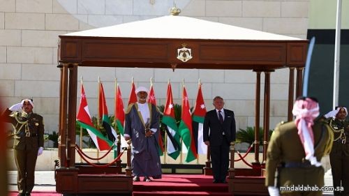 العاهل الأردني يلتقي سلطان عُمان