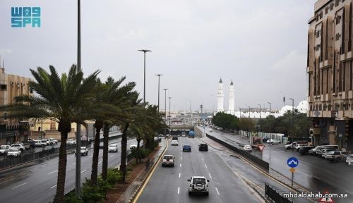 "الأرصاد": أمطار متوسطة على منطقة المدينة المنورة