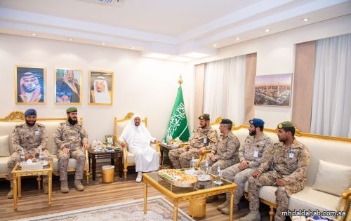 وزير الشؤون الإسلامية يستقبل وفداً من إدارة الشؤون الدينية بالقوات المسلحة