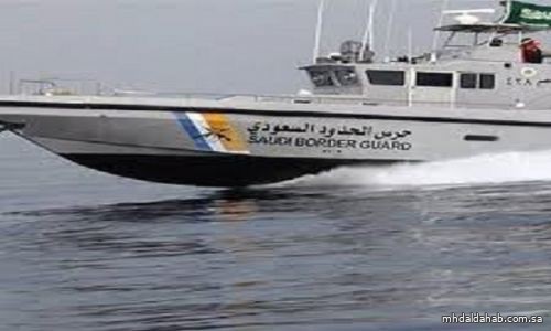 حرس الحدود بمكة ينقذ 5 مواطنين تعطل قاربهم في البحر