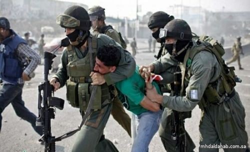 قوات الاحتلال الإسرائيلي تعتقل 24 فلسطينياً في الضفة الغربية