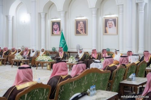 أمير منطقة المدينة المنورة يستقبل أصحاب الفضيلة والمعالي والمشايخ ومديري الإدارات الحكومية المدنية والعسكرية