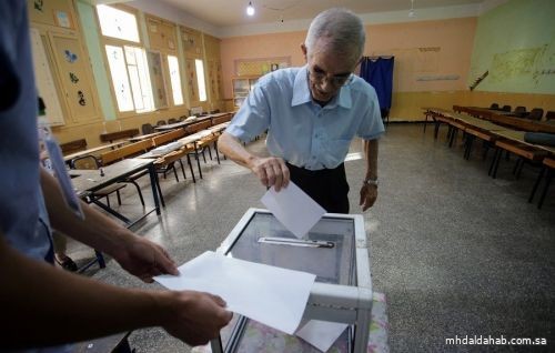 الجزائريون ينتخبون رئيسًا للبلاد
