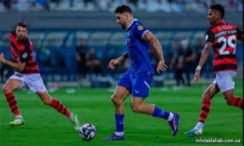 الهلال يهزم الرياض بثلاثية