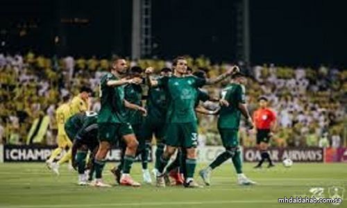 الأهلي يتخطى الوصل الإماراتي بثنائية