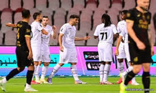 الشباب يتغلب على الوحدة بثلاثية