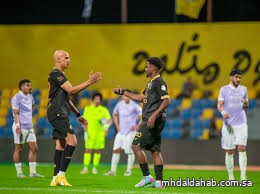 الوحدة يبتعد عن القاع بالفوز على التعاون