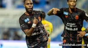 الرياض يقلب الطاولة على الخليج في الثواني الأخيرة