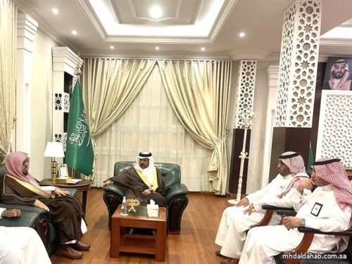 سعادة محافظ #المهد د.سلامة بن عيد الجهني  يلتقى مدير عام الادارة العامة للتعليم بمنطقة #المدينة_المنورة