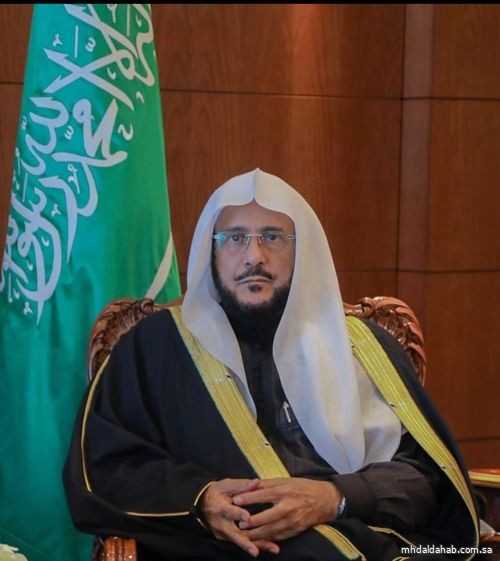آل الشيخ يوجه بتخصيص خطبة الجمعة القادمة للتحذير من مخالفة أنظمة الحج والذهاب دون تصريح آل الشيخ يوجه بتخصيص خطبة الجمعة القادمة للتحذير من مخالفة أنظمة الحج والذهاب دون تصريح