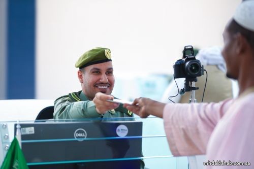 جوازات ميناء جدة الإسلامي تستقبل أولى رحلات ضيوف الرحمن القادمين من السودان لأداء فريضة الحج جوازات ميناء جدة الإسلامي تستقبل أولى رحلات ضيوف الرحمن القادمين من السودان لأداء فريضة الحج
