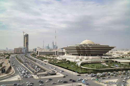 وزارة الداخلية تدعو للإبلاغ عن كل من يقوم أو يحاول القيام بنقل مخالفي أنظمة وتعليمات الحج وزارة الداخلية تدعو للإبلاغ عن كل من يقوم أو يحاول القيام بنقل مخالفي أنظمة وتعليمات الحج