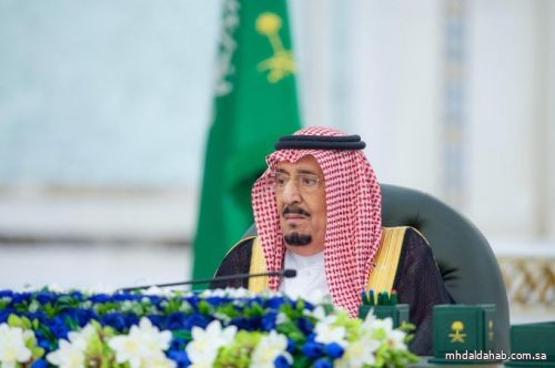 خادم الحرمين الشريفين يرأس جلسة مجلس الوزراء خادم الحرمين الشريفين يرأس جلسة مجلس الوزراء