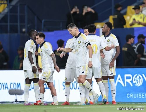 النصر يكسب الخليج بثنائية دوران ورونالدو