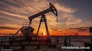 النفط يشهد تراجعاً طفيفاً في أسعار الخام إلى 64.62 دولار للبرميل