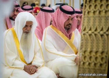 سمو أمير منطقة #المدينة_المنورة #سلمان_بن_سلطان يؤدي صلاة #عيد_الأضحى مع جموع المصلين في #المسجد_النبوي الشريف سمو أمير منطقة #المدينة_المنورة #سلمان_بن_سلطان يؤدي صلاة #عيد_الأضحى مع جموع المصلين في #المسجد_النبوي الشريف
