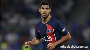 لاعب باريس سان جيرمان على طاولة أندية دوري المحترفين السعودي