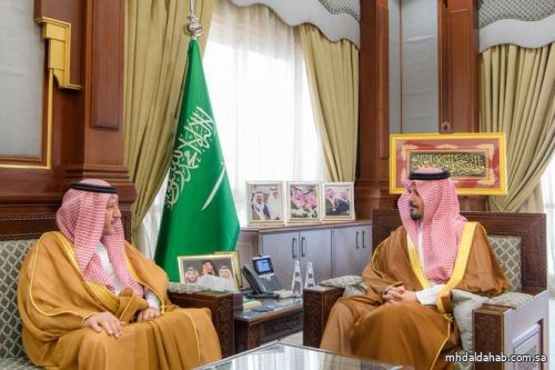 سمو أمير منطقة #المدينة_المنورة #سلمان_بن_سلطان يستقبل معالي رئيس هيئة الرقابة ومكافحة الفساد مازن بن إبراهيم الكهموس
