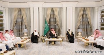 سمو أمير منطقة #المدينة_المنورة، #سلمان_بن_سلطان، يستقبل طلاب وطالبات تعليم المنطقة الفائزين بجوائز دولية