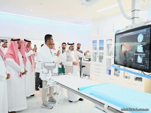 وزير الصحة يتفقد مشاريع مدينة الملك سلمان الطبية بالمدينة